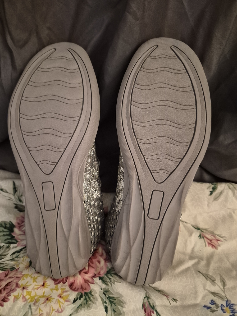 Bernie Mev New York Metallic Woven Comfort Flats Silver Gray Shoes EU 38 NWOT - Picture 6 of 7